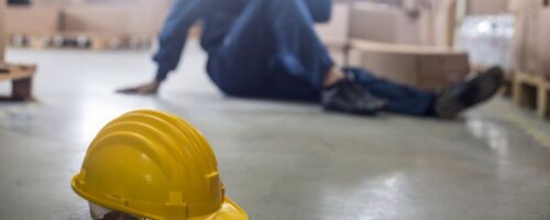 No es accidente de trabajo si existen síntomas previos y no hay esfuerzo excepcional